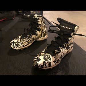 Football/Lax cleats.